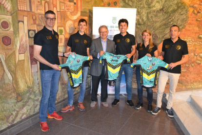 Antonio Moreno, Ramona Gabriel, Paco Cerdà y Miquel Llaudet ayer duran te la presentación.