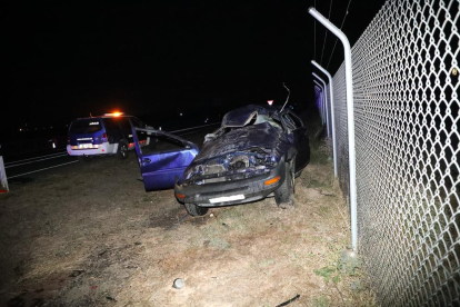Imagen del todoterreno implicado en el accidente, cuyo conductor perdió la vida. 