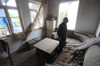 Una vivienda en Nagorno-Karabaj afectada por los ataques.