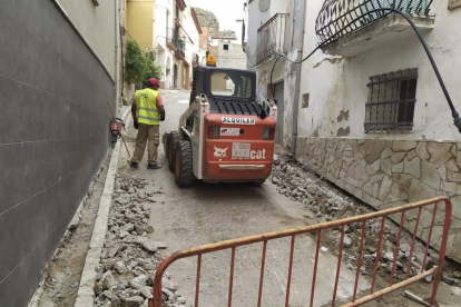 Las obras en el centro urbano de Torrente de Cinca.