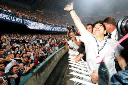 Diego Maradona también era adorado en Nápoles.