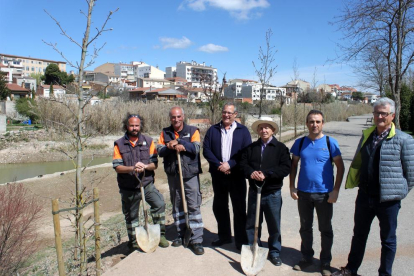 Castelló, membres del GEMA i jardiners municipals.