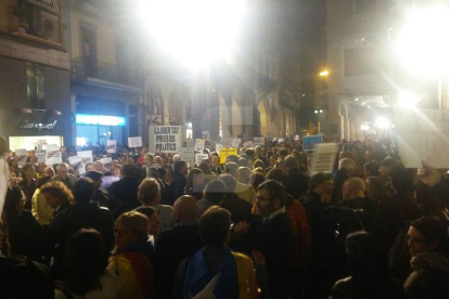 La concentració a la plaça Paeria de Lleida
