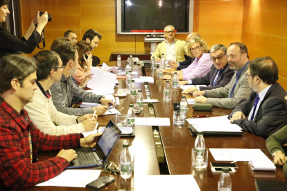 La reunió de Transparència va tenir lloc ahir a la Paeria amb la presència de l’alcalde i els altres grups.