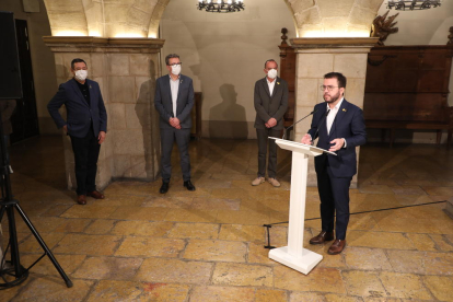 Farré, Talarn, Pueyo y Aragonès, ayer atendiendo a los medios en el ayuntamiento de Lleida. 