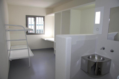 Imagen del interior de una celda del centro penitenciario de  Estremera. 
