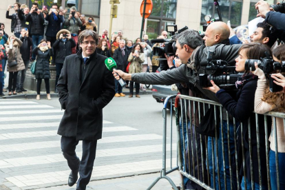 Carles Puigdemont, a su llegada al club de la prensa en Bruselas esta semana.