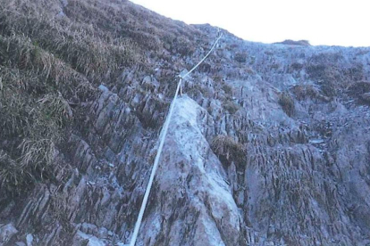 El cable que s’ha restablert a la zona de Còth deth Hòro.