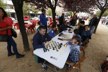 Els escacs va ser una de les activitats paral·leles al mercat.
