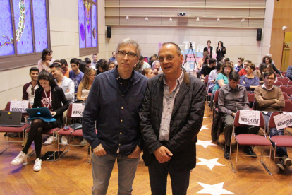 David Trueba i el professor Miquel Pueyo, ahir a la UdL.