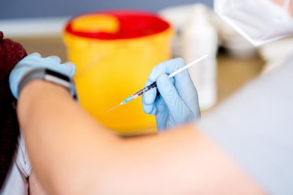 Espanya detecta un cas de trombosi de sins venosos a un pacient que havia rebut la vacuna AstraZeneca