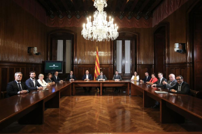 El Consell Executiu del Govern reunit al Parlament.