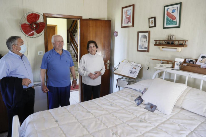 La família de Ramón Sampedro conserva igual des de fa 23 anys l’habitació on va morir.