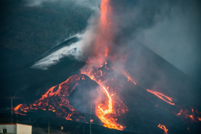 El volcà eleva 10 centímetres el terra de La Palma en les últimes hores