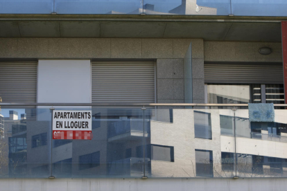 Imatge d’arxiu de pisos de lloguer en un bloc situat a Lleida.