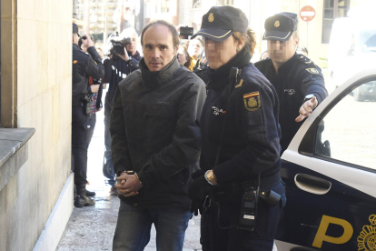 L’acusat Miguel Ángel Muñoz Blas, a l’arribar a l’Audiència.