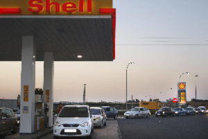 La gasolina y el gasóleo suben más del 1% en plena Semana Santa