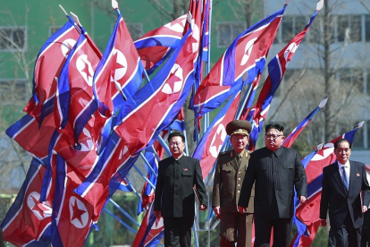 El líder nord-coreà, Kim Jong-un, arriba a una cerimònia dijous.