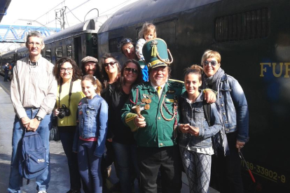 El Tren dels Llacs estrena con éxito la novena temporada con 300 pasajeros