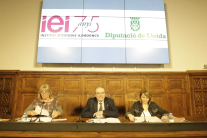 Montserrat Macià, Joan Reñé i Rosa Pujol, ahir durant la presentació del 75è aniversari.