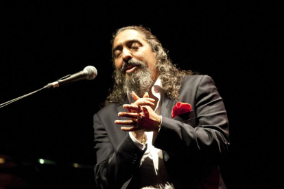 El cantaor Diego El Cigala durante su actuación anoche en Peralada. 