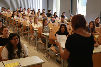 Imagen de la primera jornada de exámenes en Lleida.