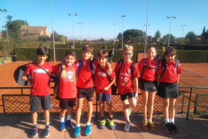 Los jugadores del Sícoris Club en la Lliga McDonald’s de tenis.