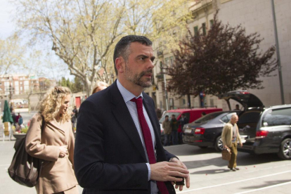 El conseller de Cultura, Santi Vila, atribueix la decisió als serveis jurídics de la Generalitat.