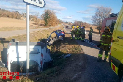 Imatge de l’accident registrat diumenge passat a Olius, a la carretera Solsona-Guissona.
