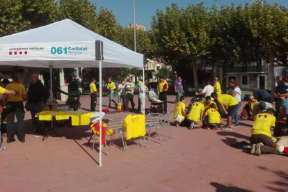 Les famílies amb nens van ser el públic majoritari de l’activitat, que va omplir la plaça Capdevila de la capital del Jussà ahir al matí.