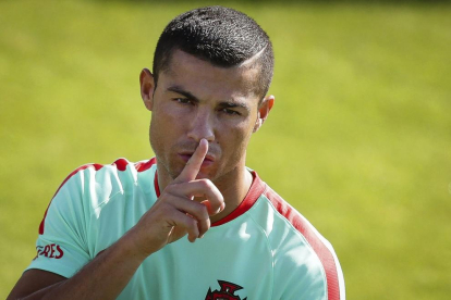 Cristiano Ronaldo, ahir durant un entrenament amb la selecció de Portugal.
