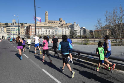 La tercera edición de la Cursa SED de Lleida superó por primera vez el millar de participantes.