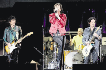 Els Rolling Stones, durant el concert que van oferir a l’Estadi Olímpic de Barcelona el 2007.