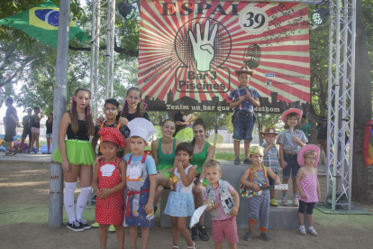 Algunos de los jóvenes participantes de la pasada edición del Carnaval de verano de Agramunt. 