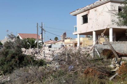 Estat en què va queda el xalet d'Alcanar després de la explosió.