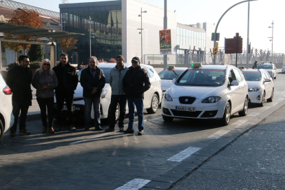 Taxistas leridanos en la protesta del pasado 29 de noviembre. 
