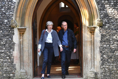 La primera ministra británica, Theresa May, con su marido Phillip.