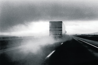 ‘Truck’, fotografia en blanc i negre de Jordi V. Pou del 1999, que forma part del catàleg ‘online’.