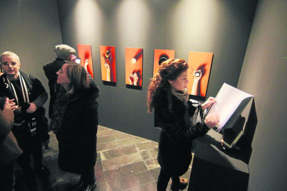 Imágenes de Miquel Gracia, en la primera bienal ‘Larva’ del IEI.