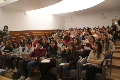 Imatge dels assistents a la jornada de la facultat d’Educació.