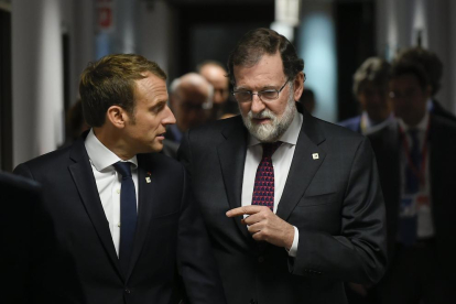 Mariano Rajoy recibió ayer el apoyo explícito de su homólogo francés, Emmanuel Macron.