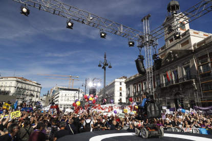 Pablo Echenique, durant la seua intervenció ahir, a la Puerta del Sol de Madrid.