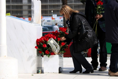Imagen de un acto en memoria de las víctimas celebrado el jueves en El Prat.