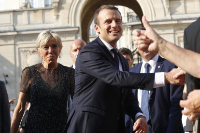El presidente, Emmanuel Macron, junto a su esposa Brigitte. 