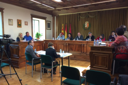 Imagen del pleno del ayuntamiento de Vielha de ayer.