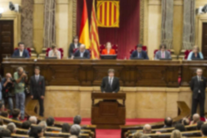 El presidente Puigdemont en el Parlamento