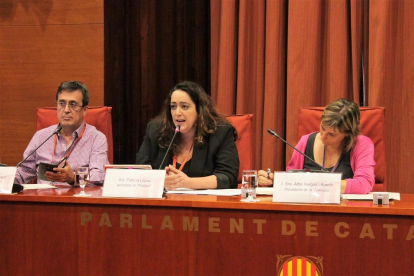 Un moment de la compareixença dels periodistes de ‘Público’ Patricia López i Enrique Bayo.