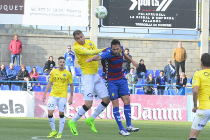 El Lleida guanya i s’aferra al play off