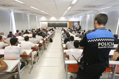 Las dos pruebas se celebraron en un aula del edificio polivalente del campus de Cappont.