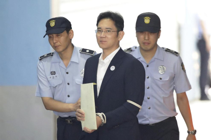 Lee Jae-yong, a l’arribar al Tribunal del Districte Central de Seül.